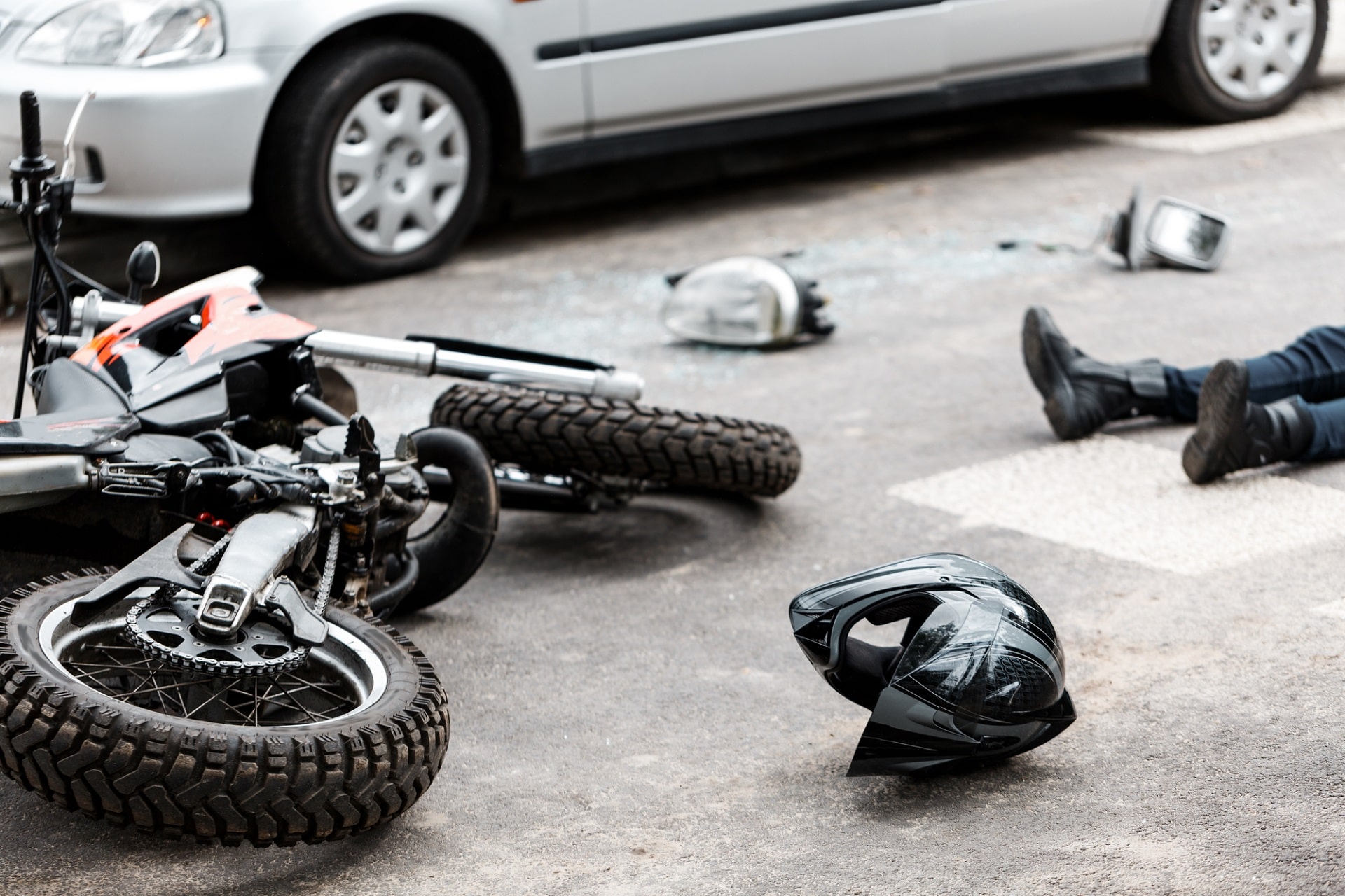 Motorcycle Accident Without a License in Florida. Can You File A Personal Injury Claim?
